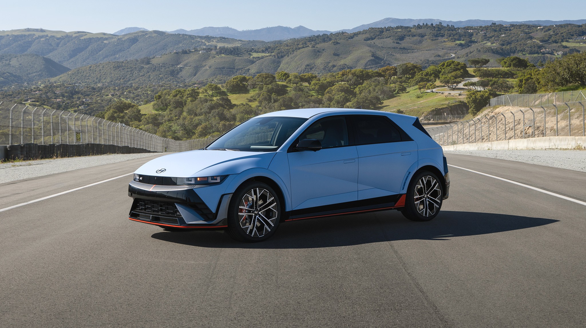 59606 2025 Hyundai Ioniq 5N Track