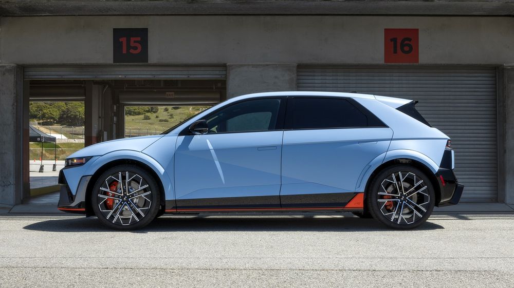 59612 2025 Hyundai Ioniq 5N Track