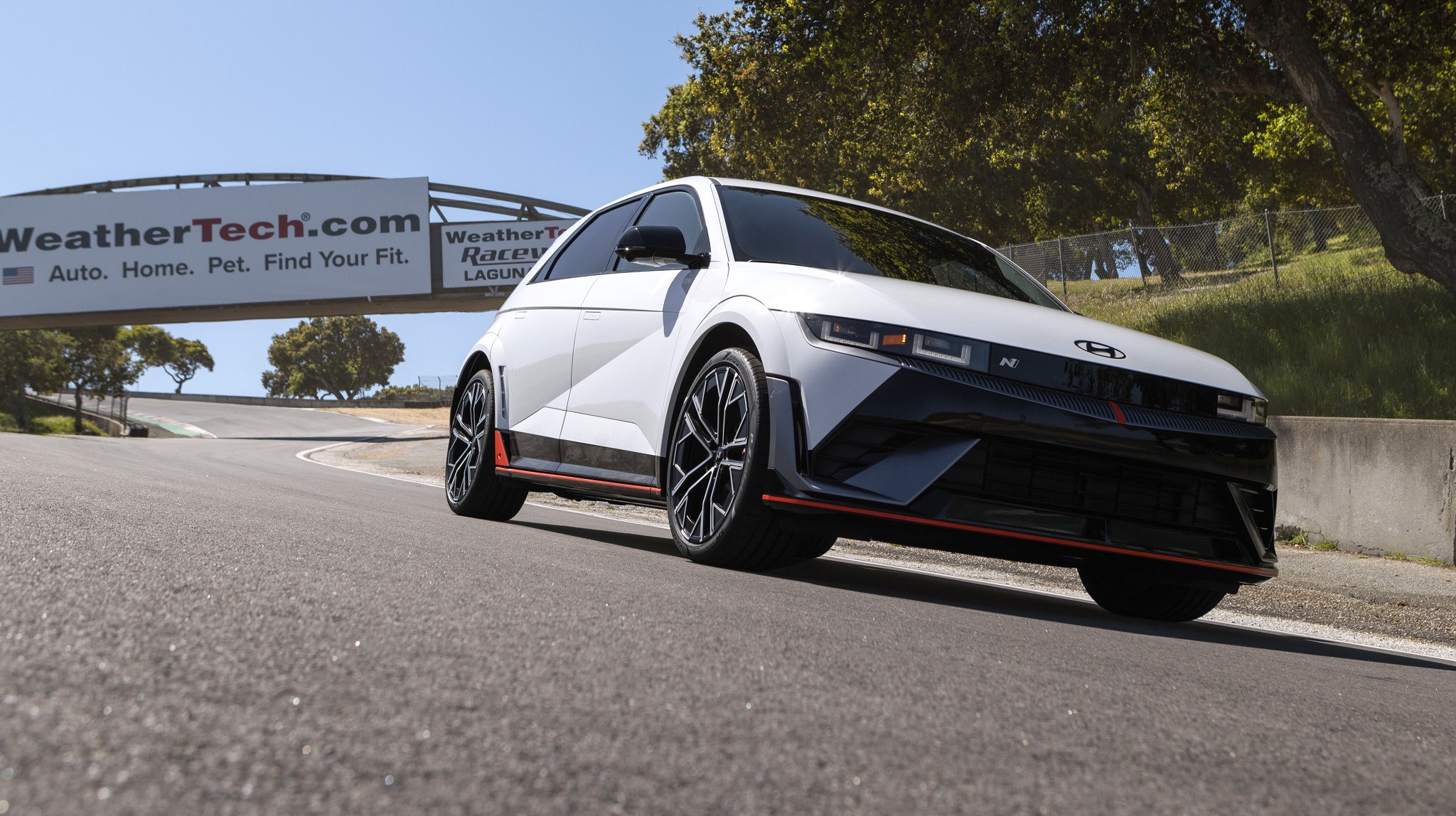 59650 2025 Hyundai Ioniq 5N Track