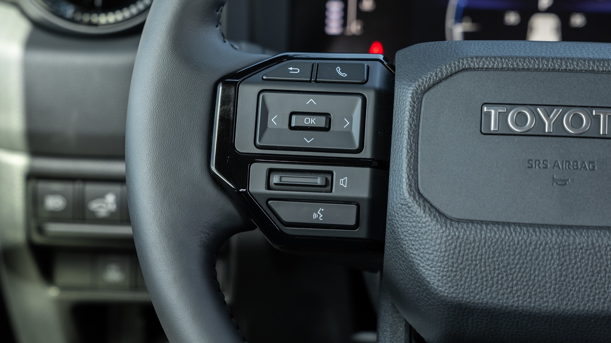 010 2025 Toyota Land Cruiser