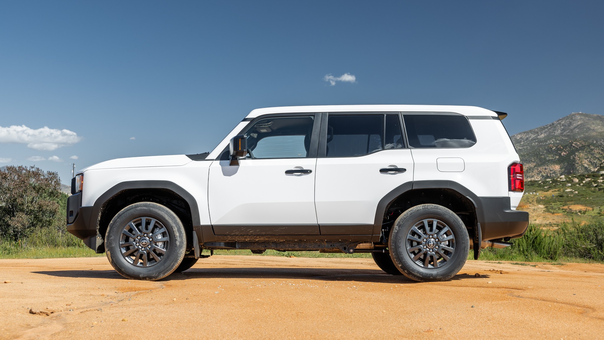 030 2025 Toyota Land Cruiser