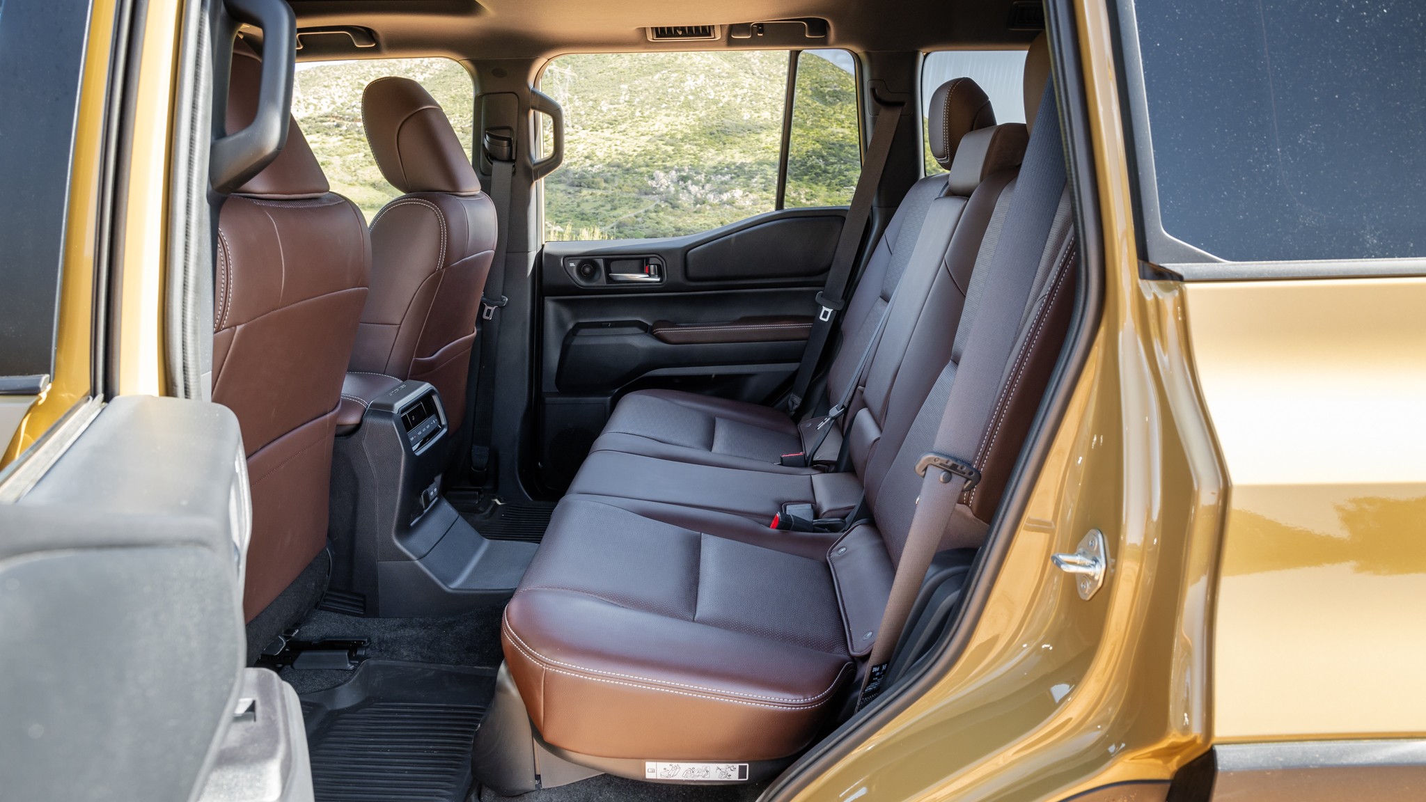 039 2025 Toyota Land Cruiser