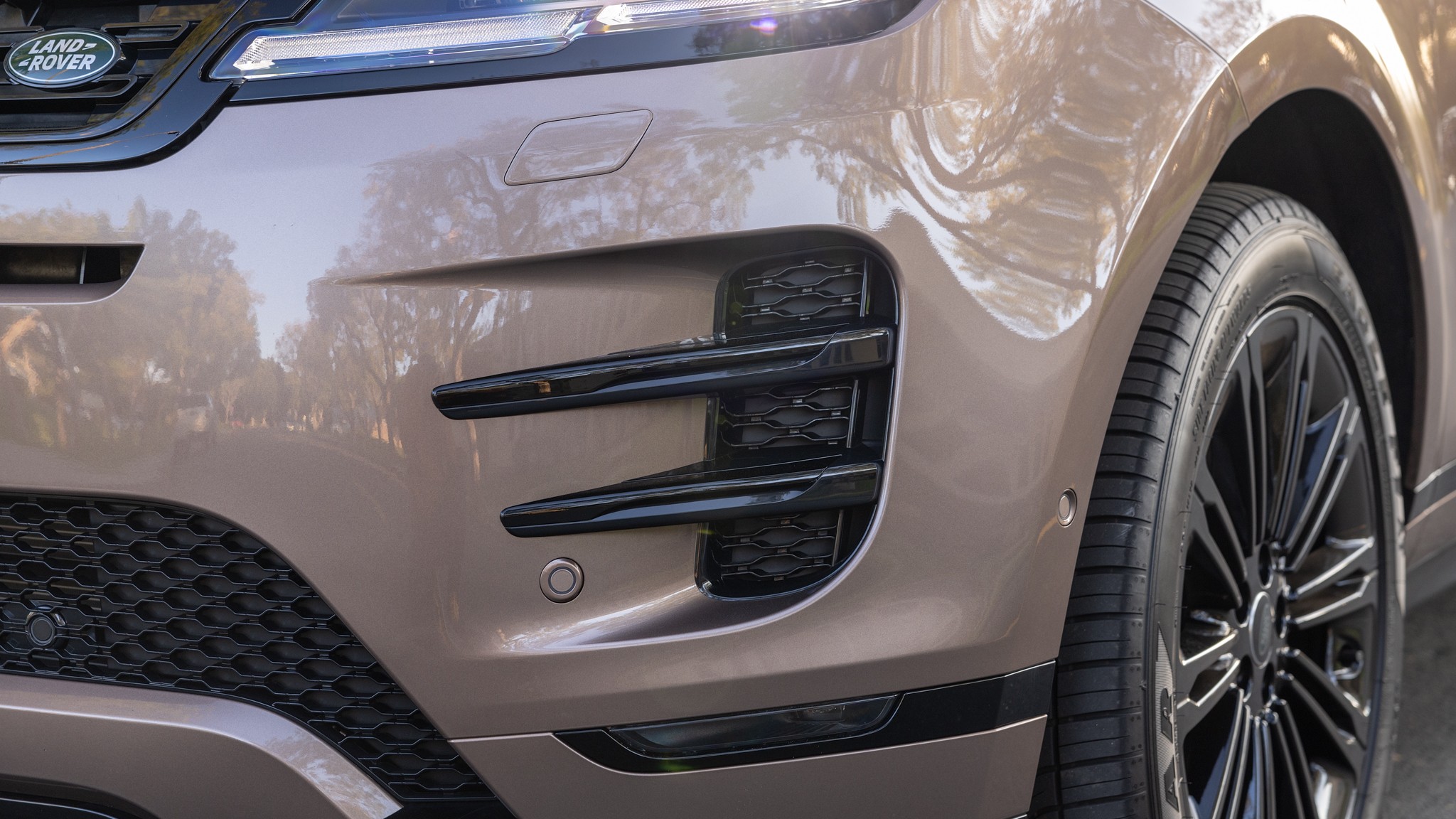 009 2024 Range Rover Evoque