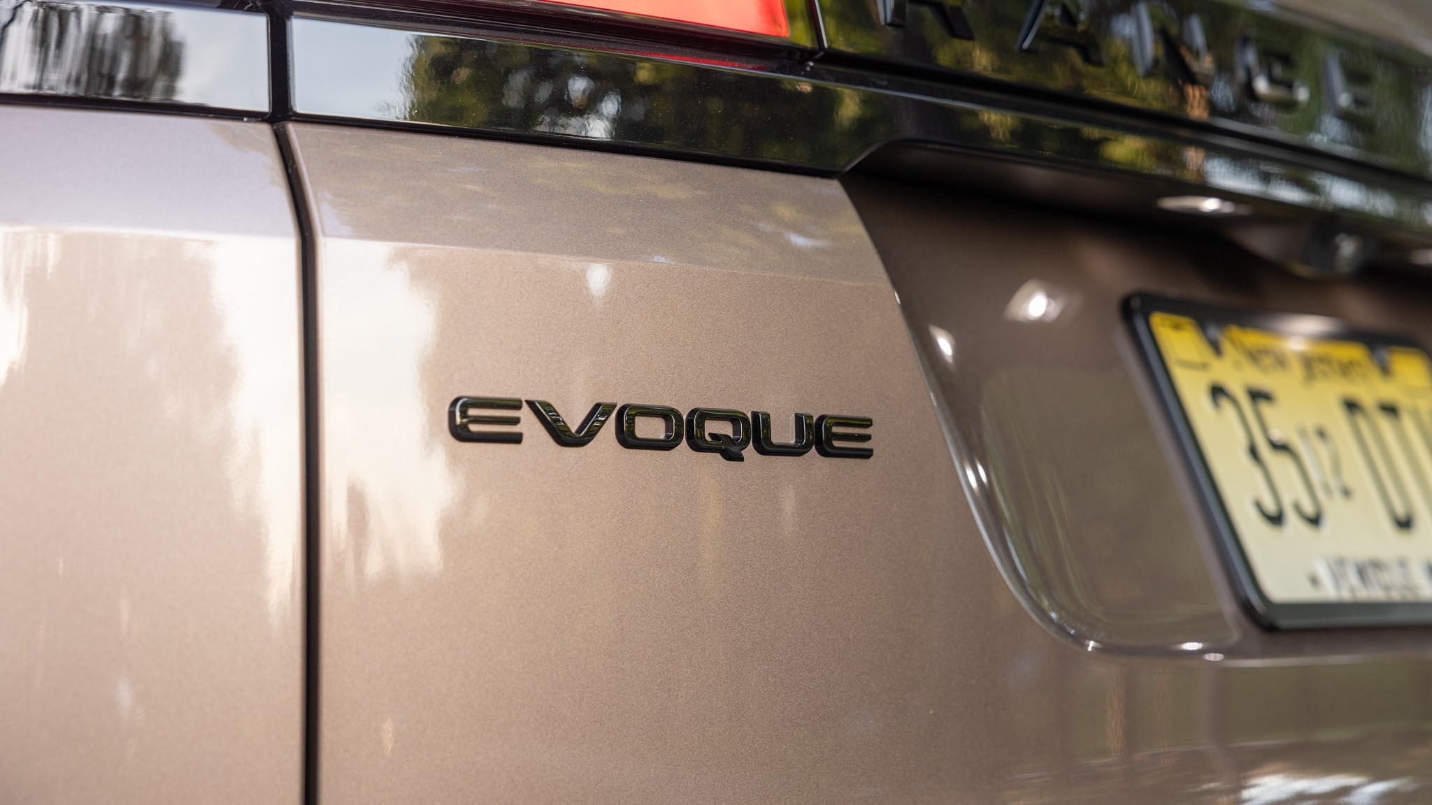 011 2024 Range Rover Evoque