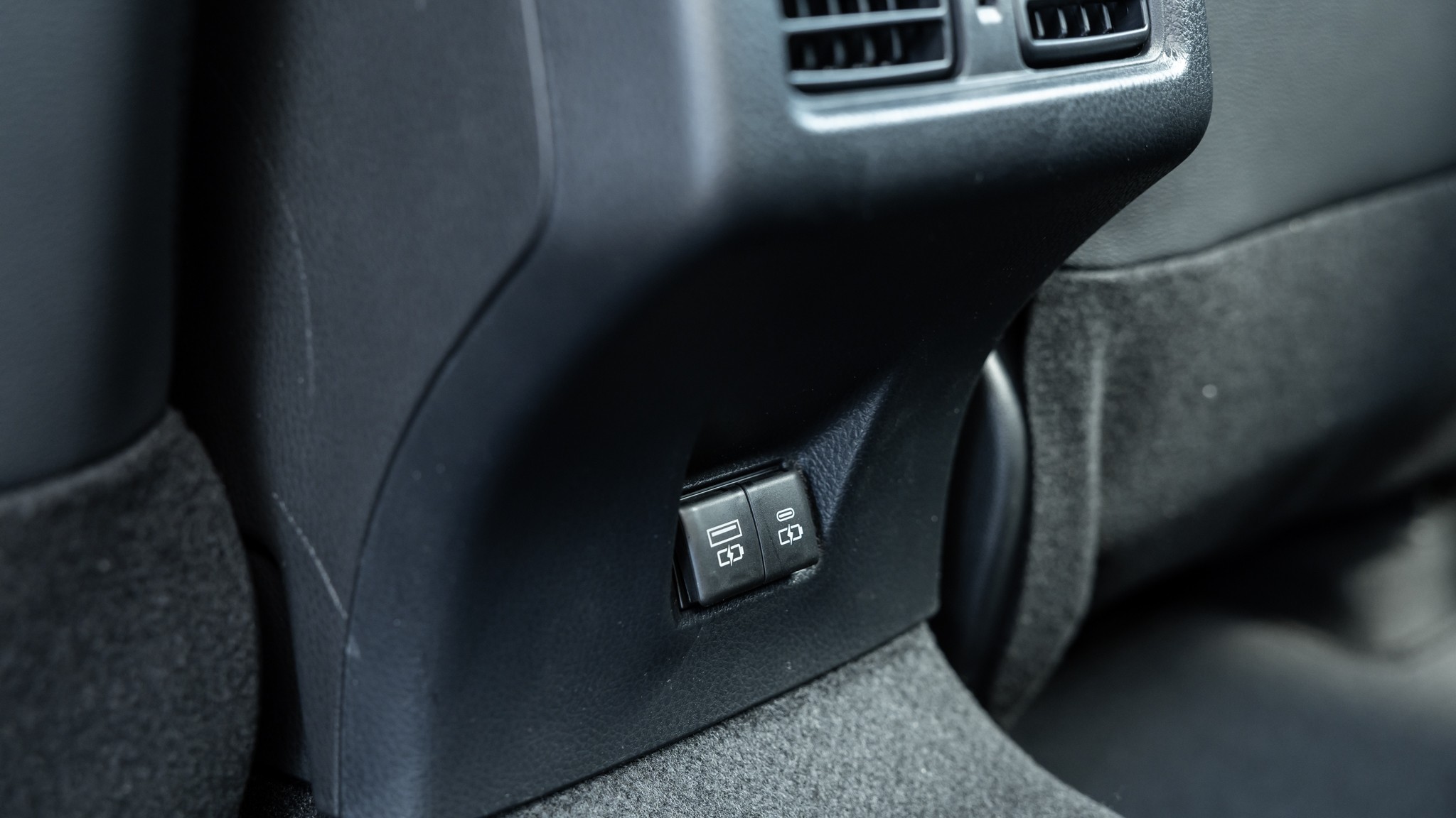 009 2025 Toyota Camry SE AWD