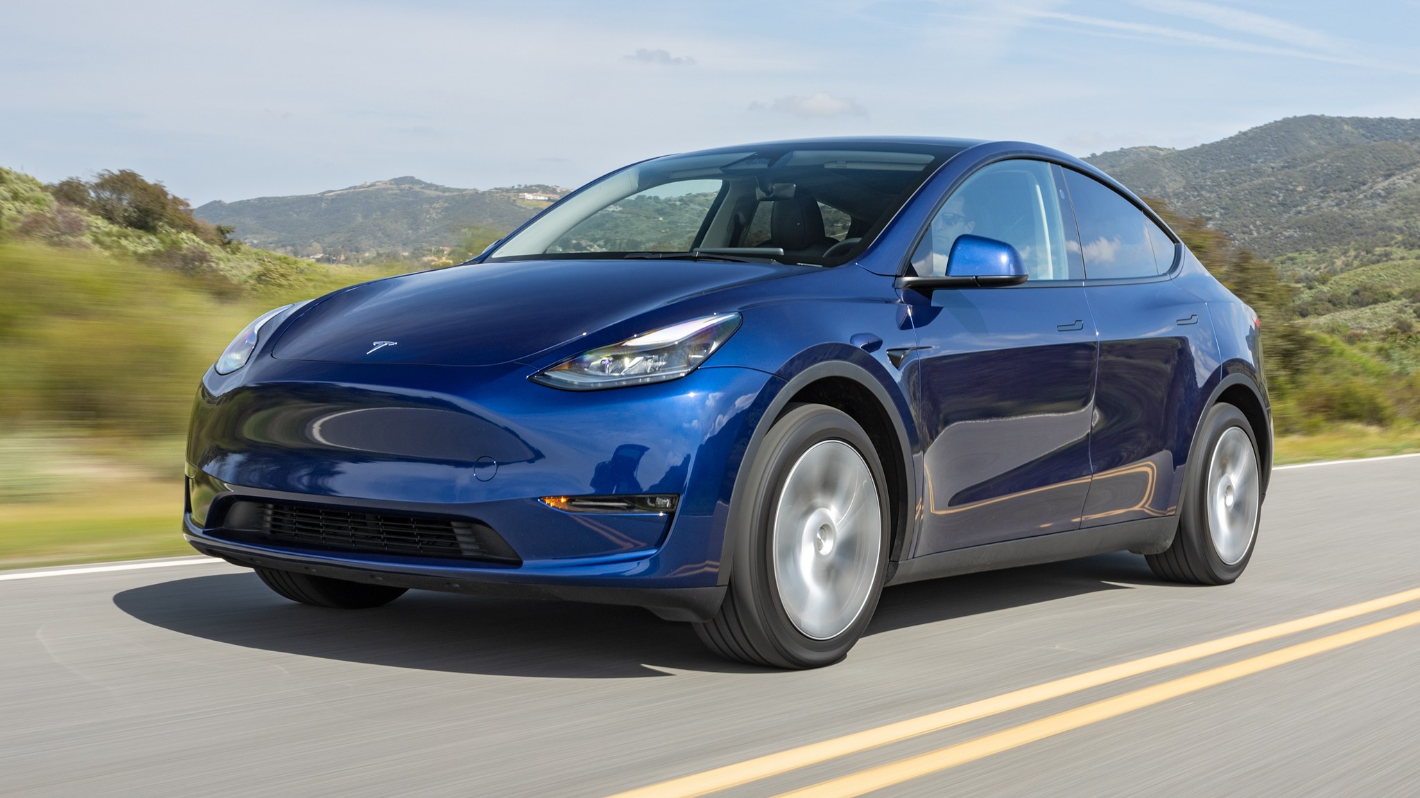 001 2023 Tesla Model Y Lead