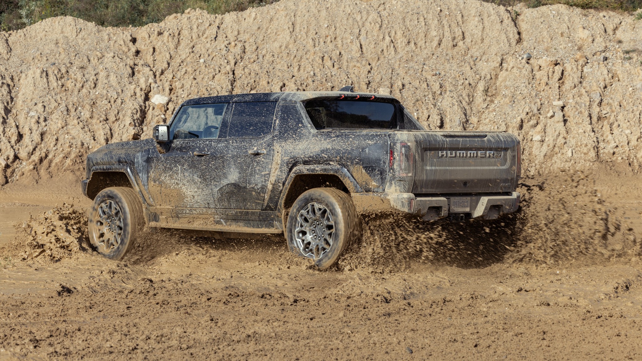 048 2023 GMC Hummer EV3X