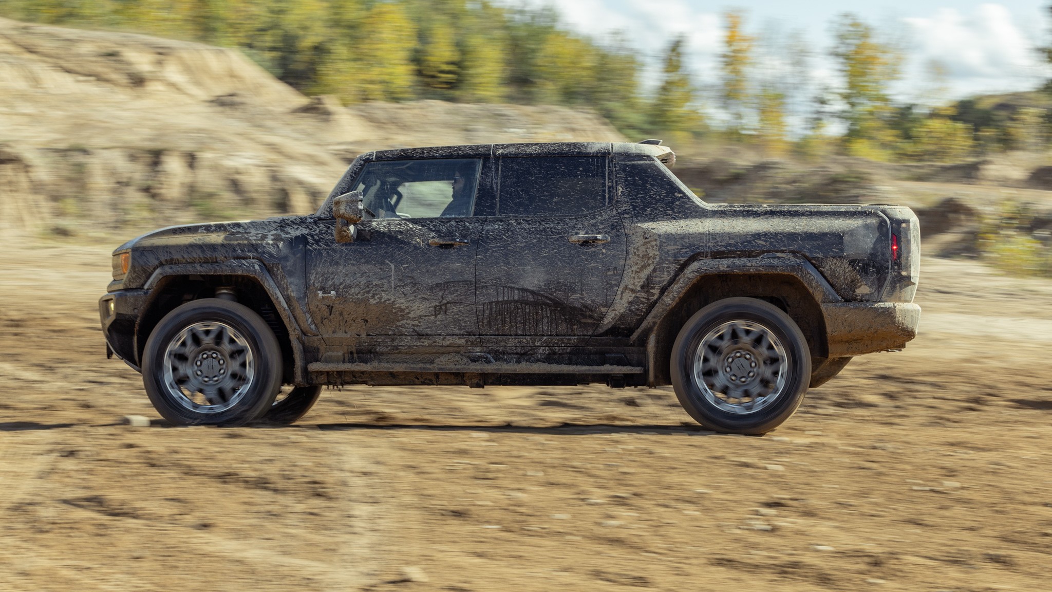 046 2023 GMC Hummer EV3X