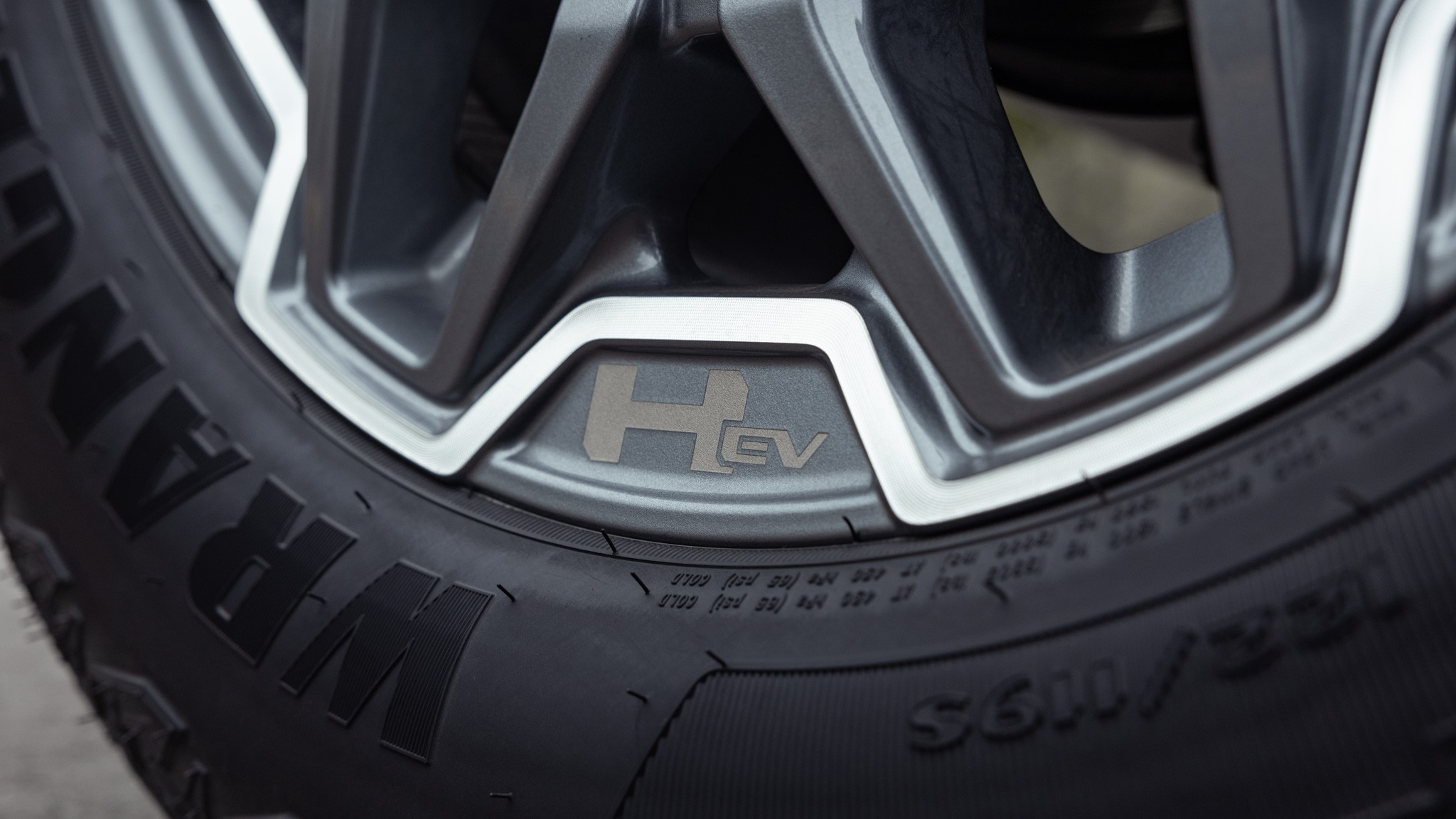 031 2023 GMC Hummer EV3X