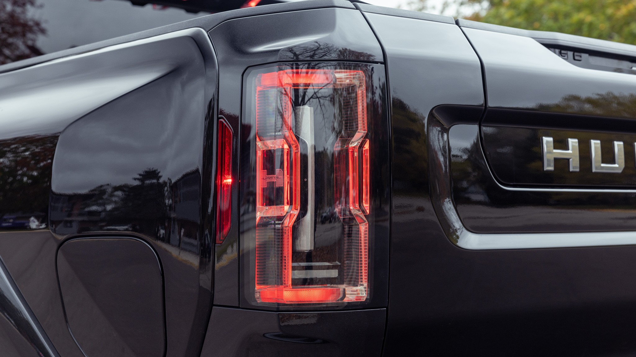 027 2023 GMC Hummer EV3X