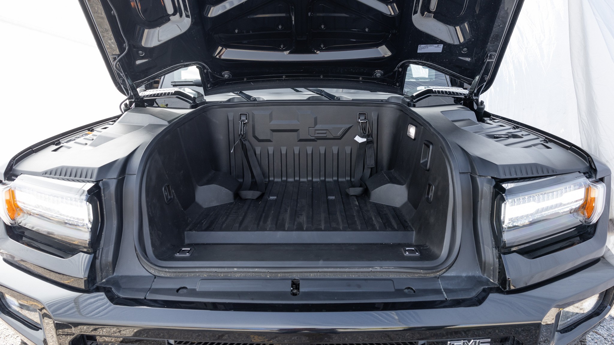 011 2023 GMC Hummer EV3X