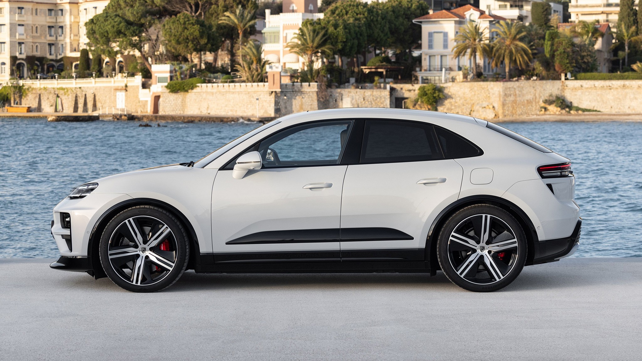 06 2024 Porsche Macan EV