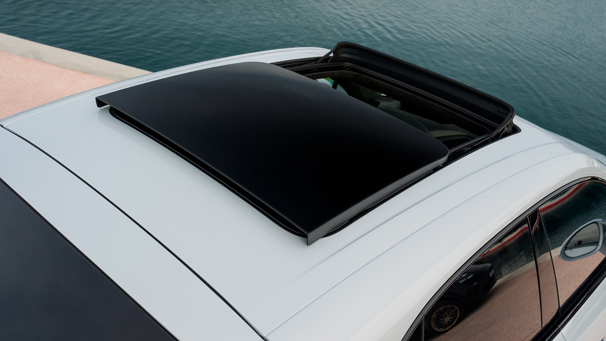 16 2024 Porsche Macan EV