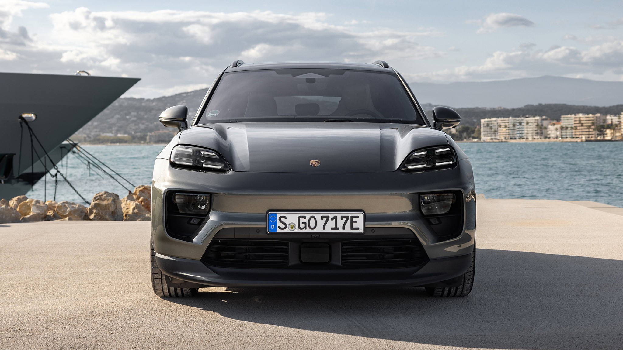 24 2024 Porsche Macan EV