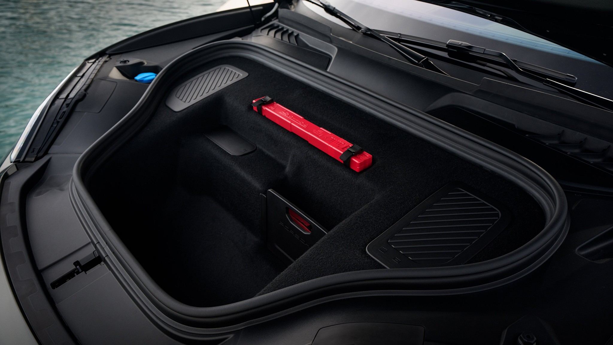 28 2024 Porsche Macan EV