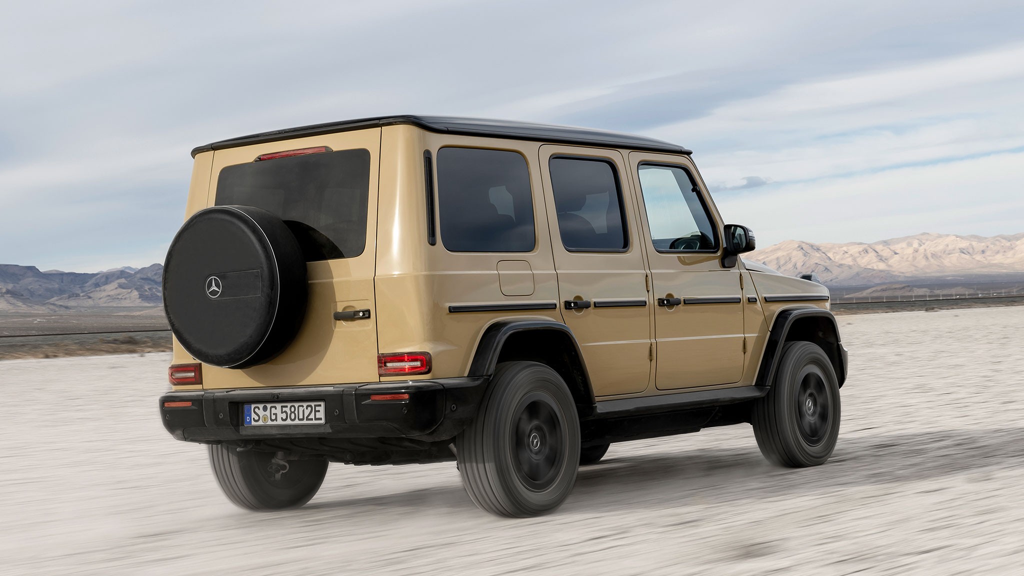 033 2025 mercedes benz g580