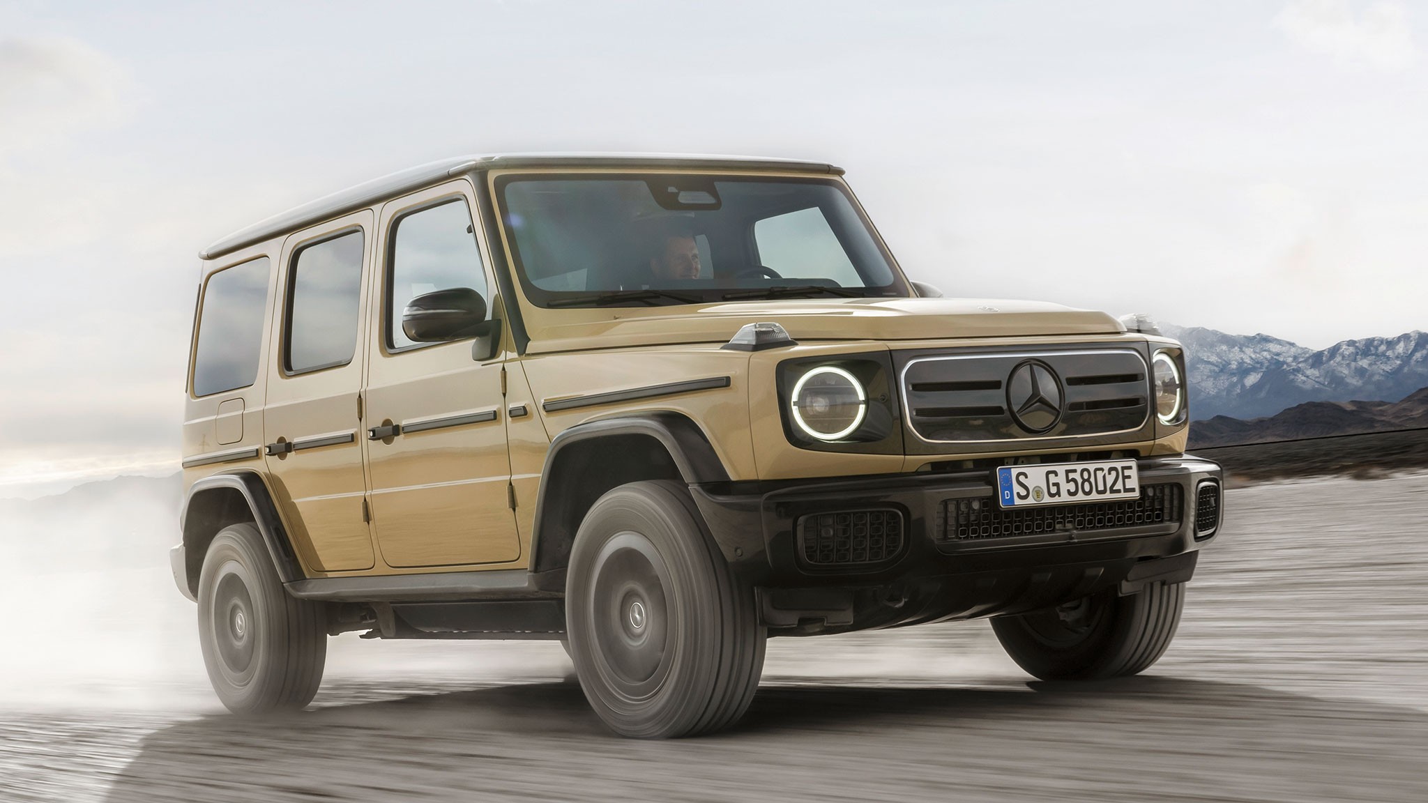 032 2025 mercedes benz g580