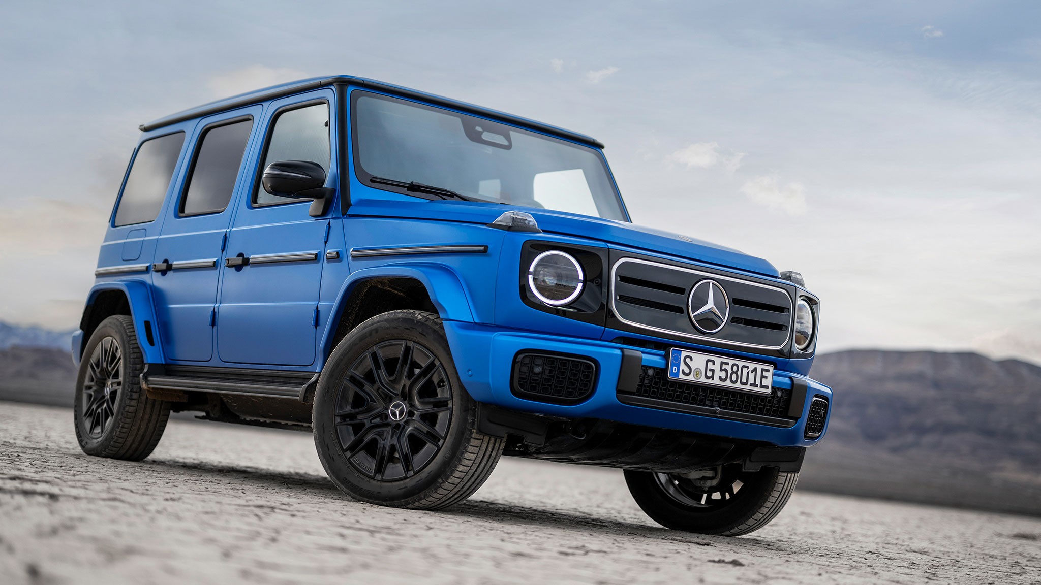 009 2025 mercedes benz g580