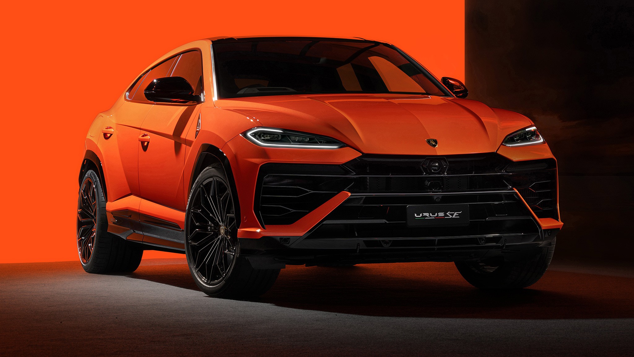 2025 Lamborghini Urus SE plug in hybrid SUV 38