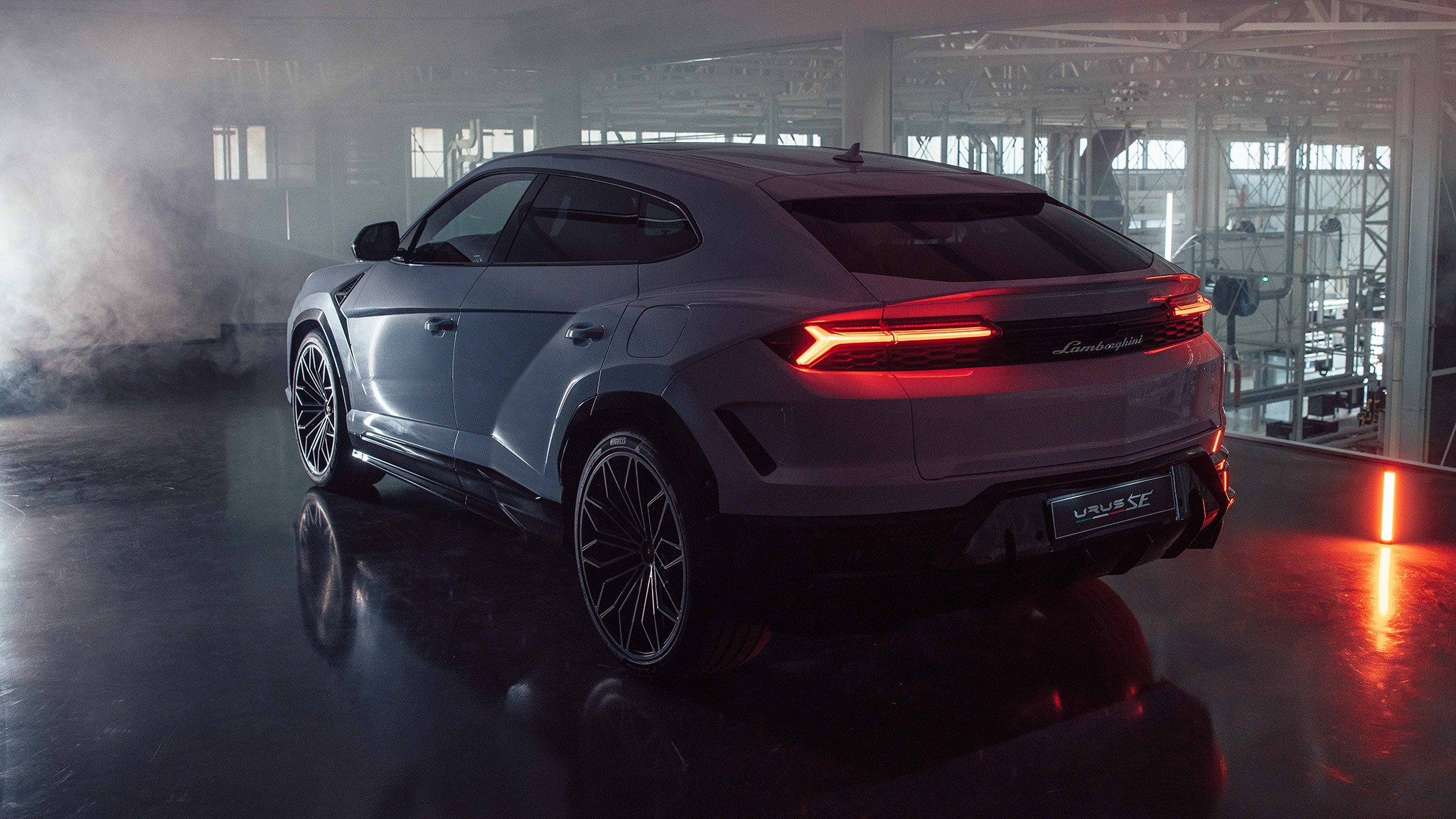 2024 Lamborghini Urus SE plug in hybrid SUV 49