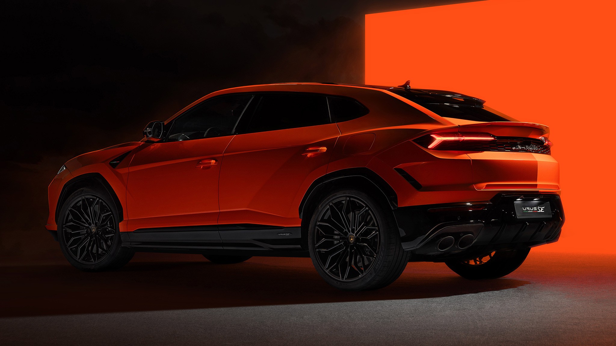 2024 Lamborghini Urus SE plug in hybrid SUV 76