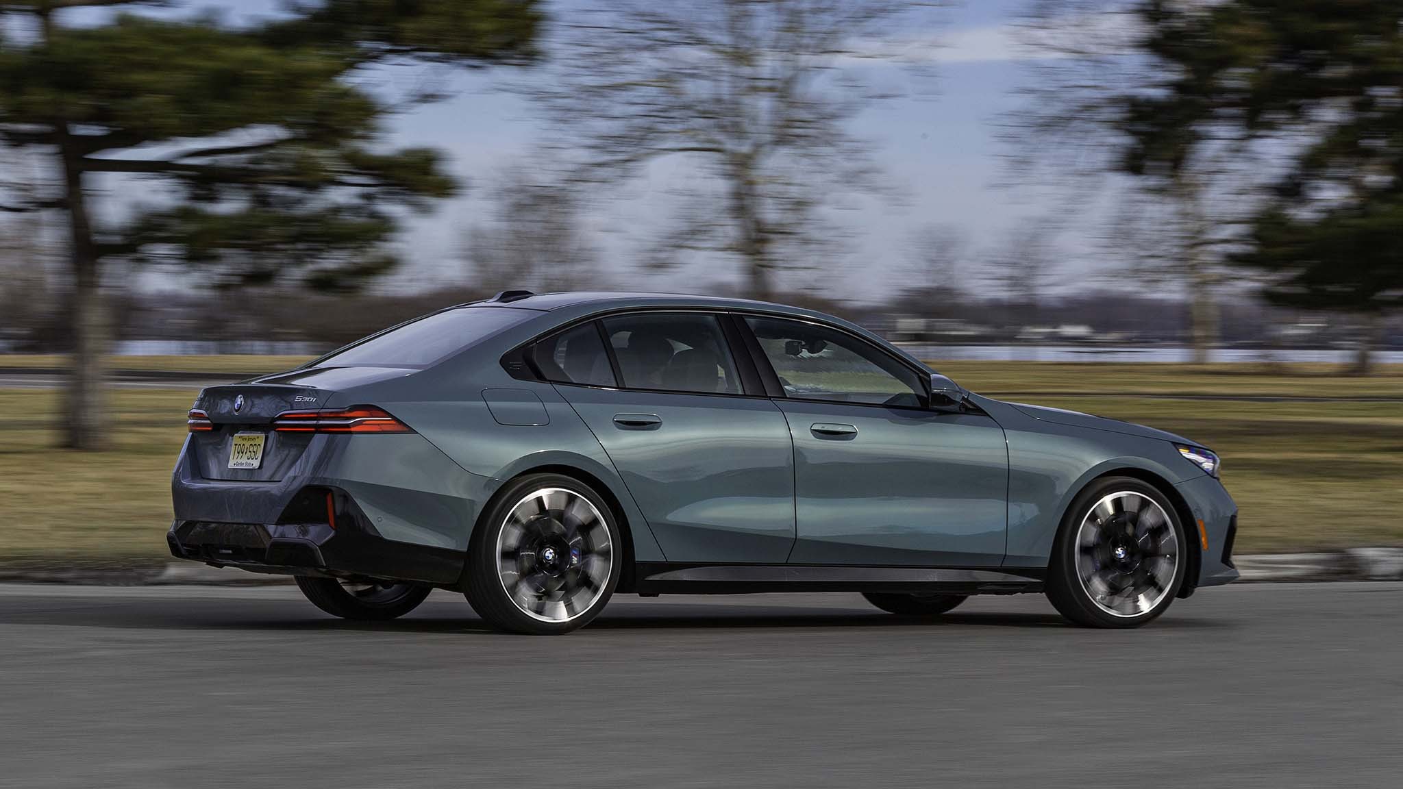 009 2024 BMW 530i xDrive