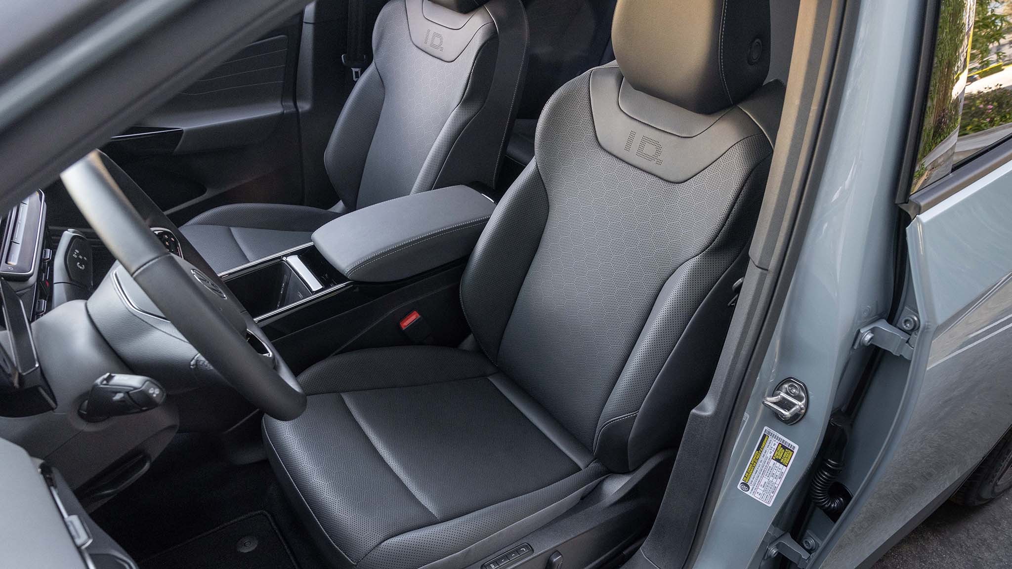 001 2024 Volkswagen ID4 ProS driver seat