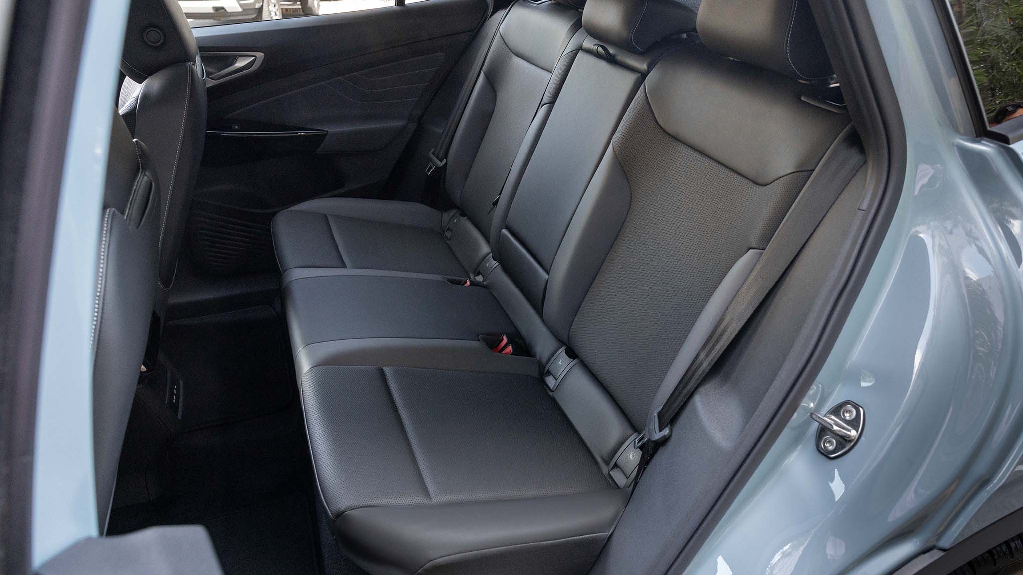 004 2024 Volkswagen ID4 ProS rear seats