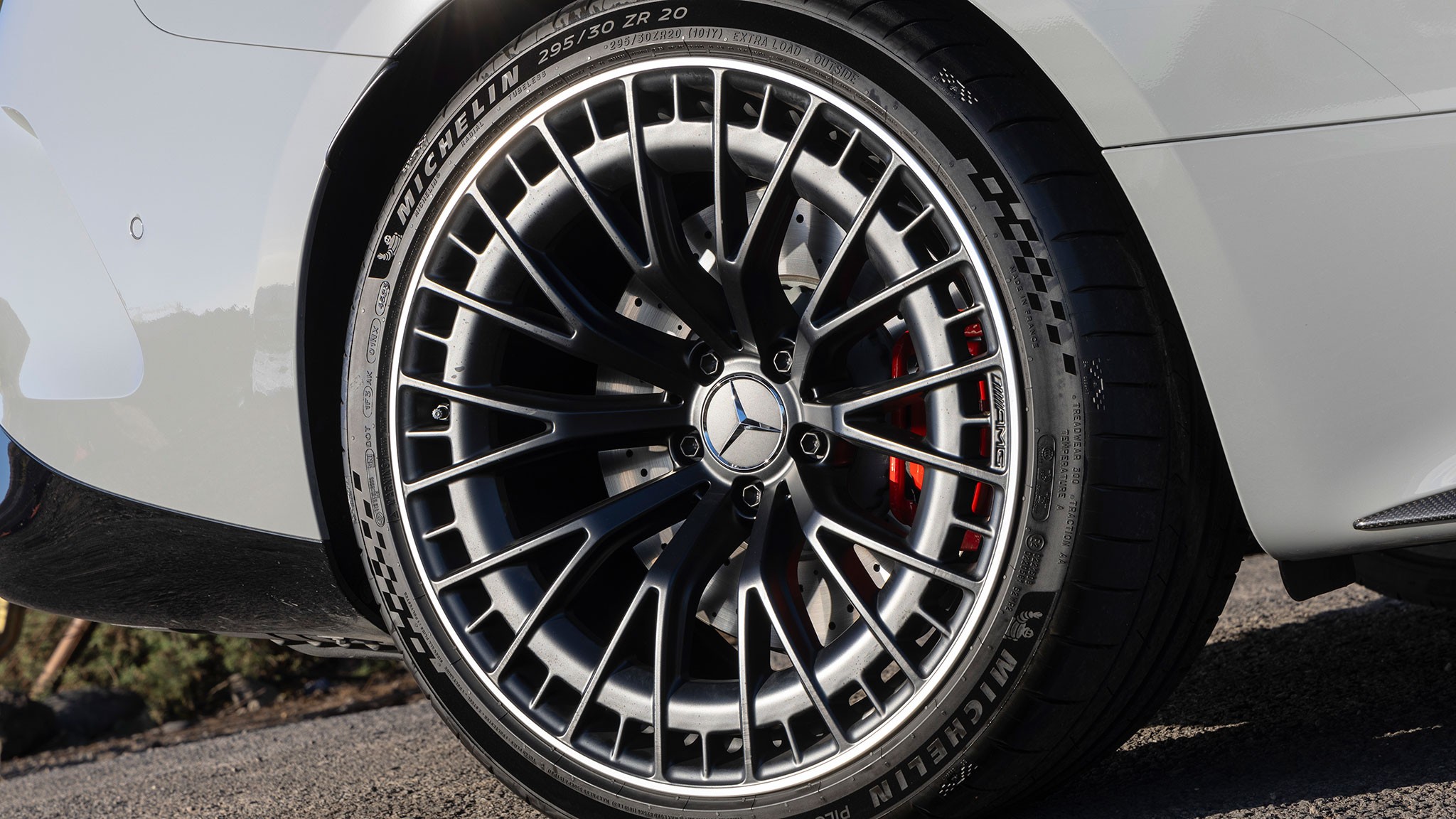 19 2024 mercedes amg cle53 couple