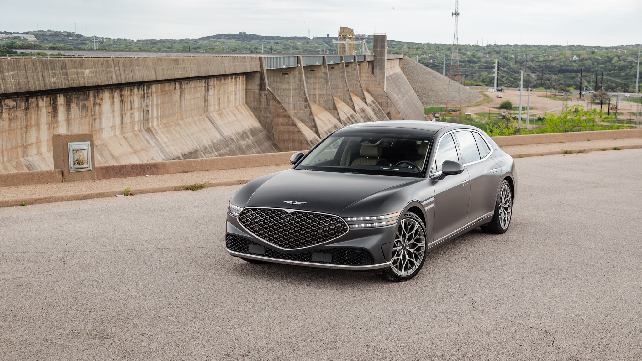 2023 Genesis G90 sedan Austin TX 42
