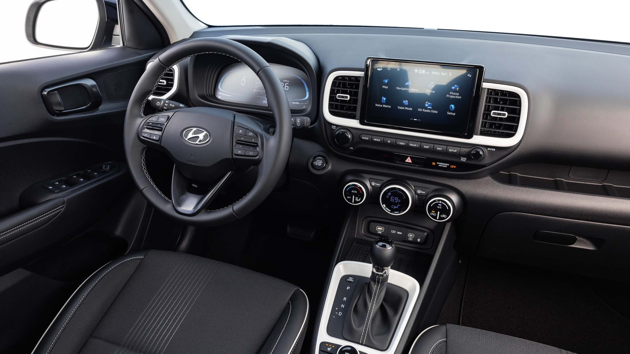 014 2024 Hyundai Venue interior
