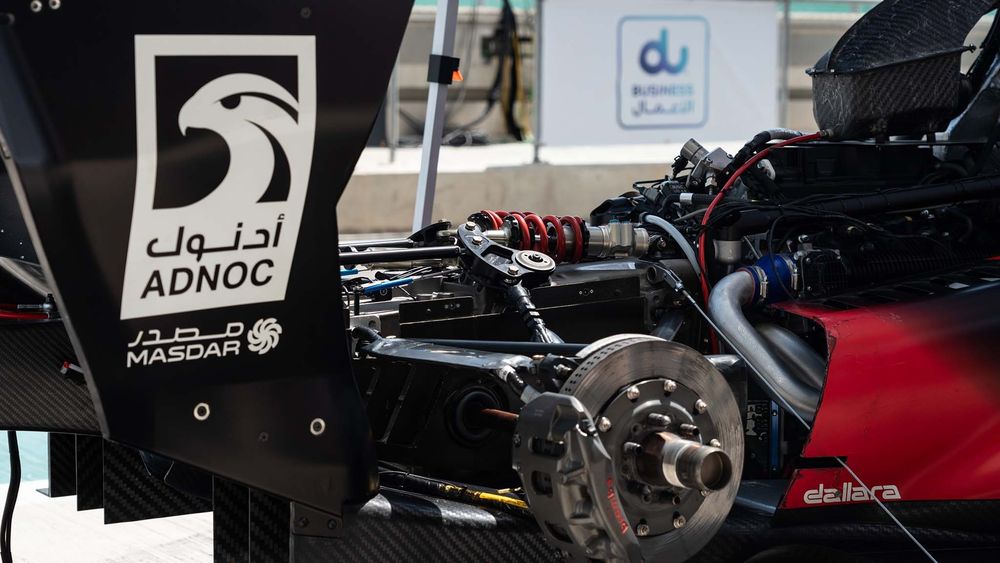 017 first autonomous car race abu dhabi a2rl motorsports