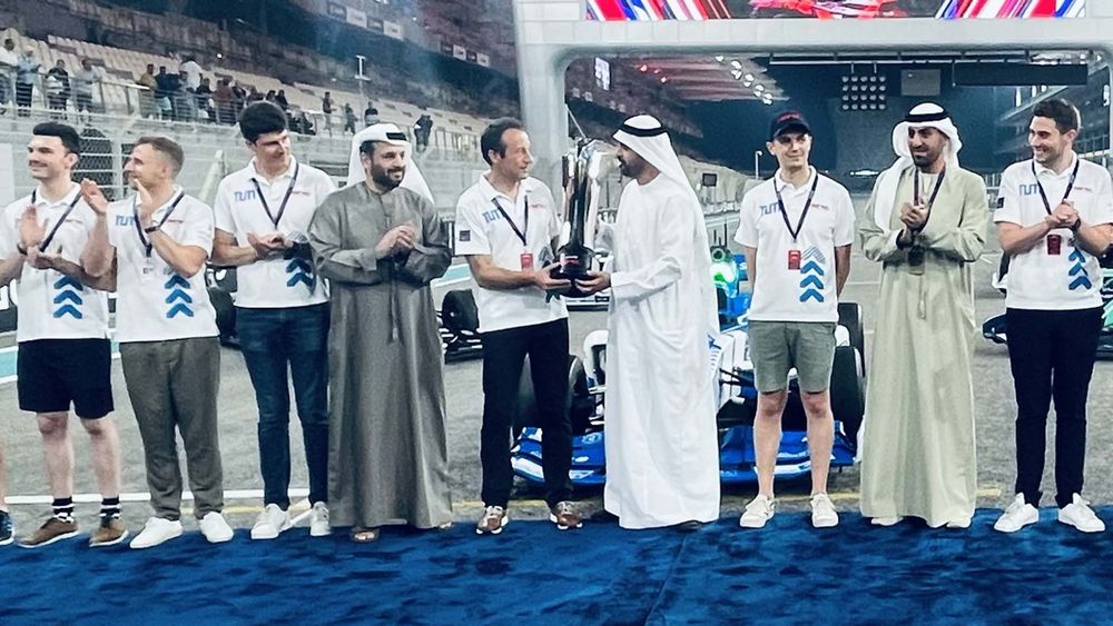 020 first autonomous car race abu dhabi a2rl motorsports