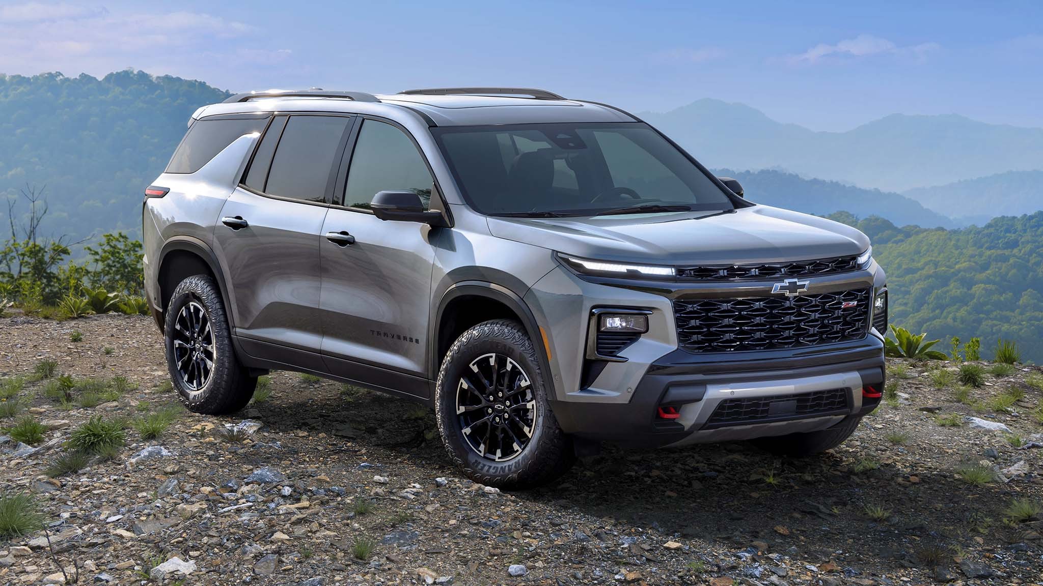 2024 chevrolet traverse z71 001