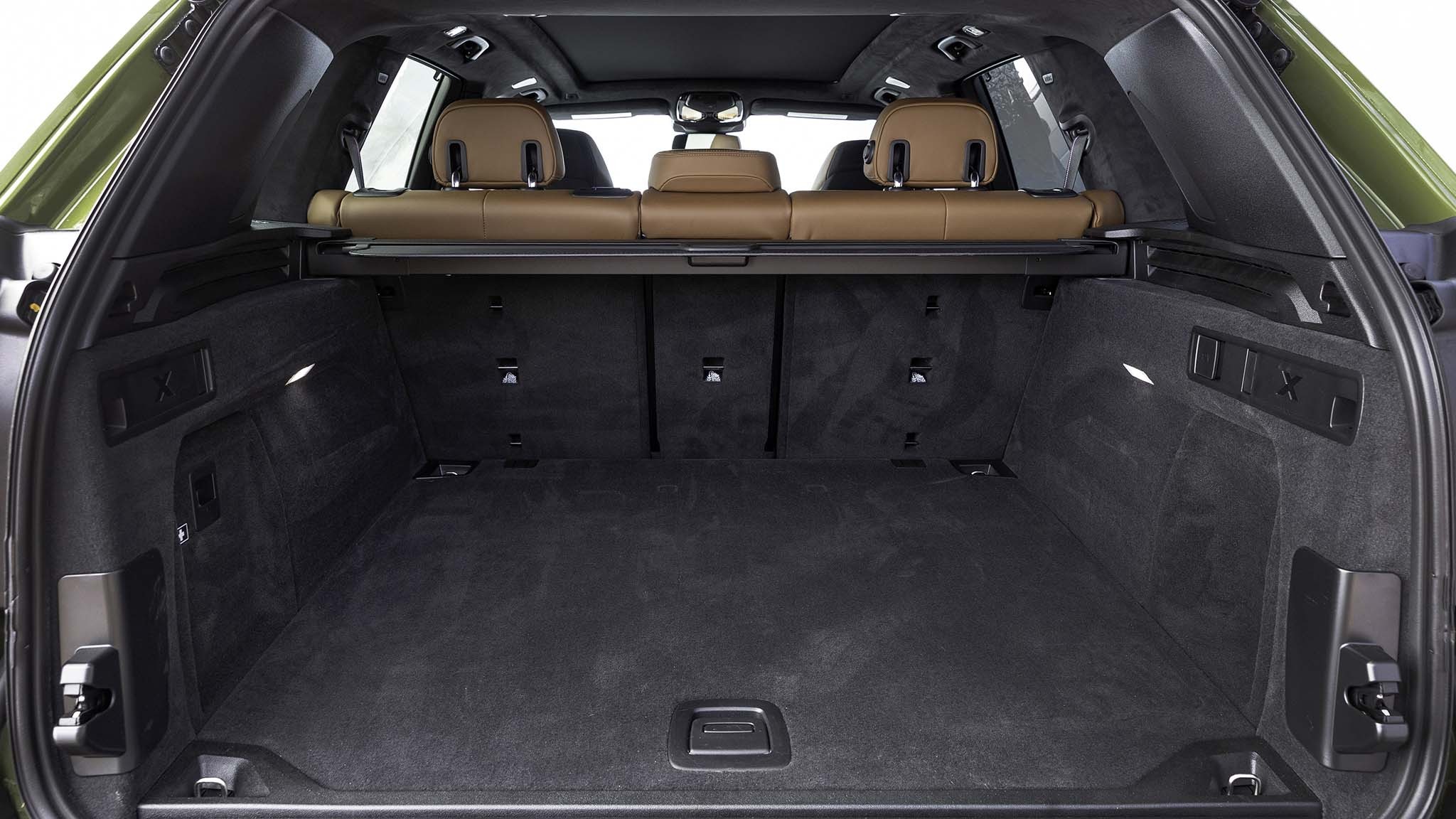 031 2024 BMW X5 M Competiition trunk