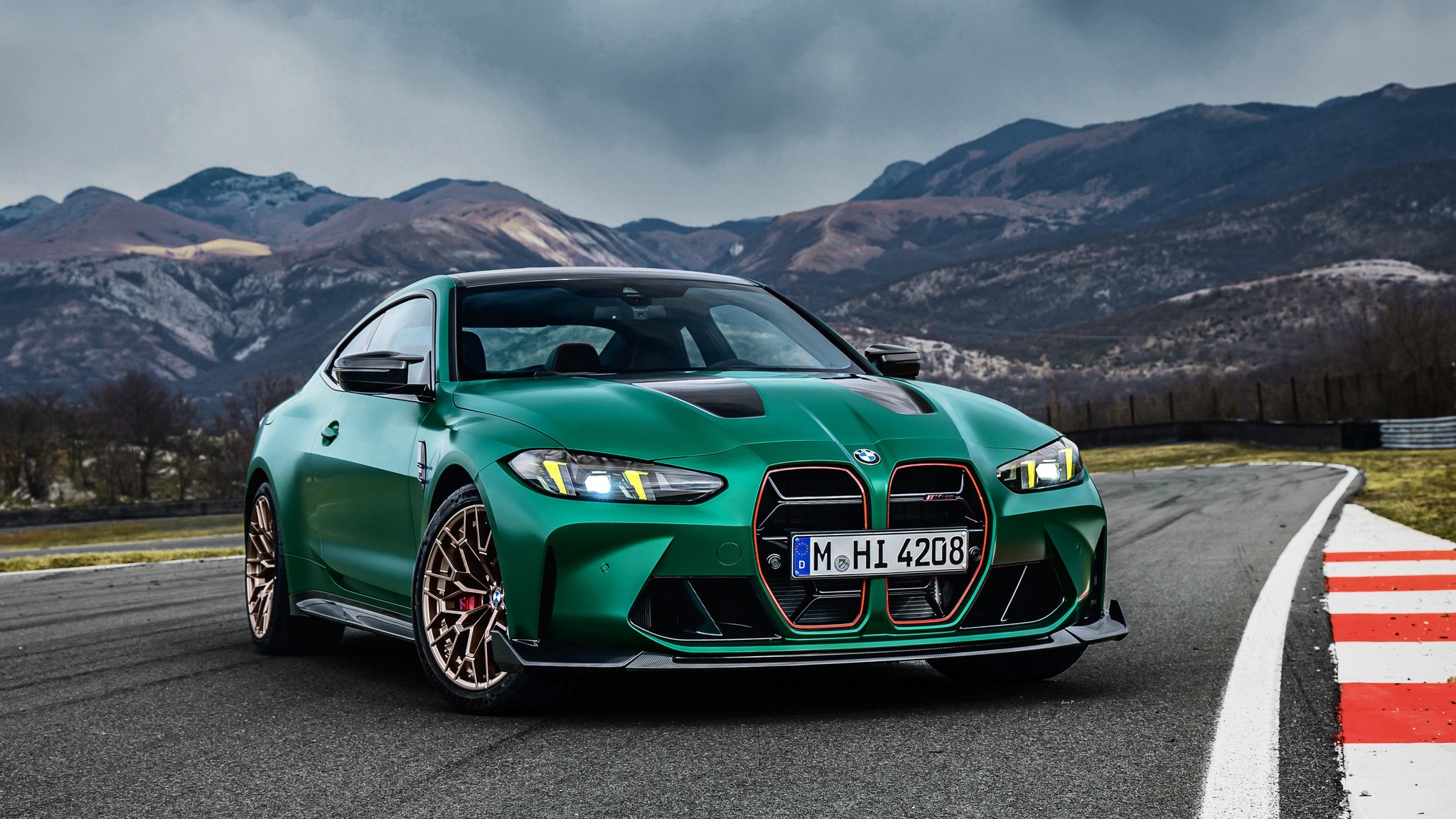 2025 BMW M4 CS Coupe Sports Car 18