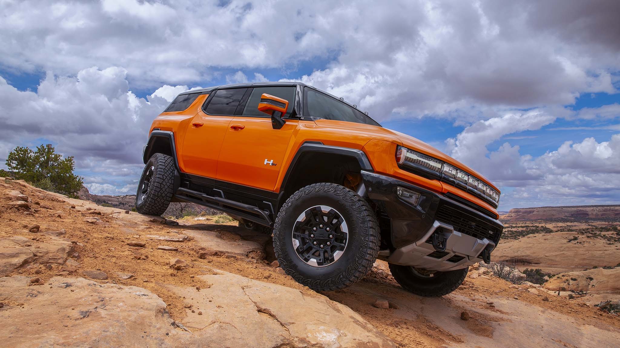 002 2024 gmc hummer ev suv first off road drive