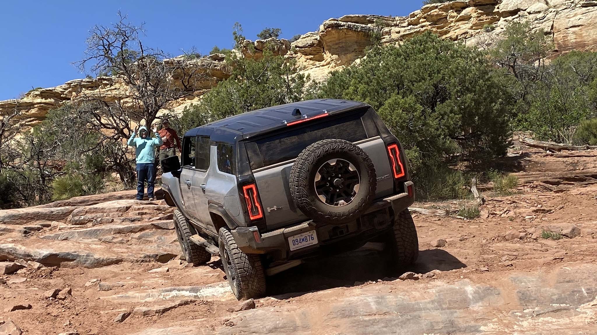 019 2024 gmc hummer ev suv first off road drive