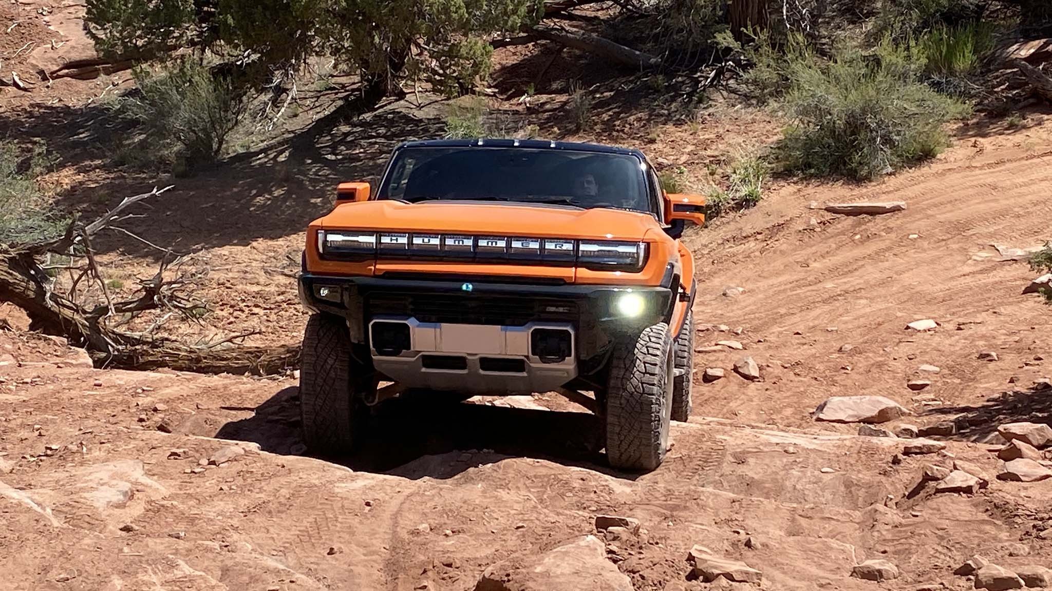 022 2024 gmc hummer ev suv first off road drive