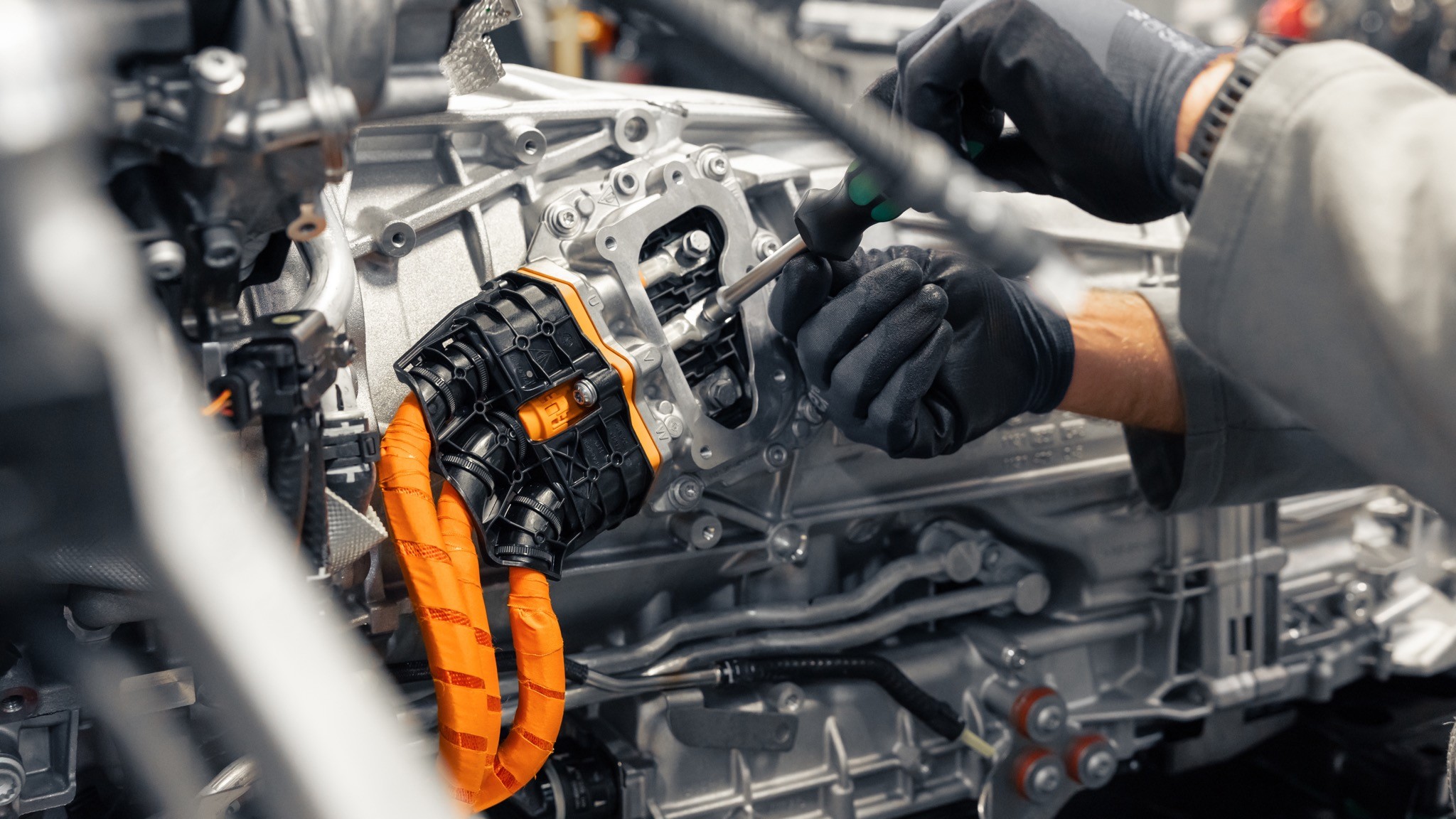 bentley ultra performance hybrid v 8 phev 5