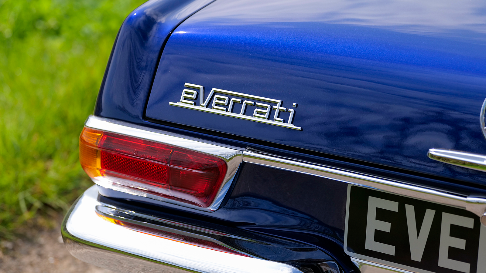 2025 Electric Mercedes Benz SL Pagoda by Everrati 26