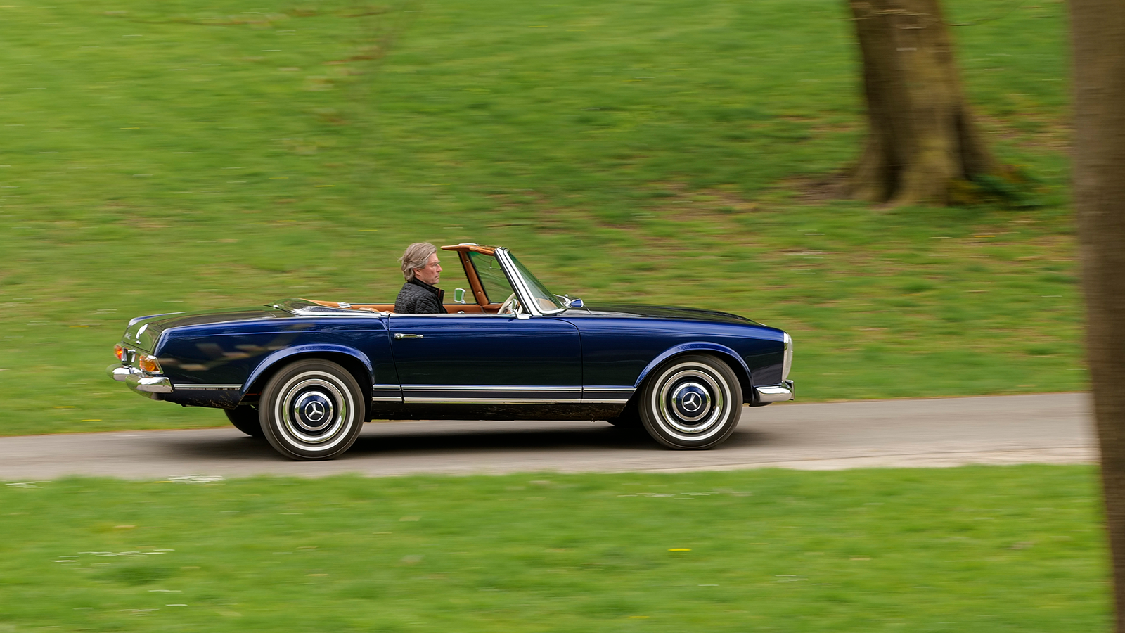 2025 Electric Mercedes Benz SL Pagoda by Everrati 14