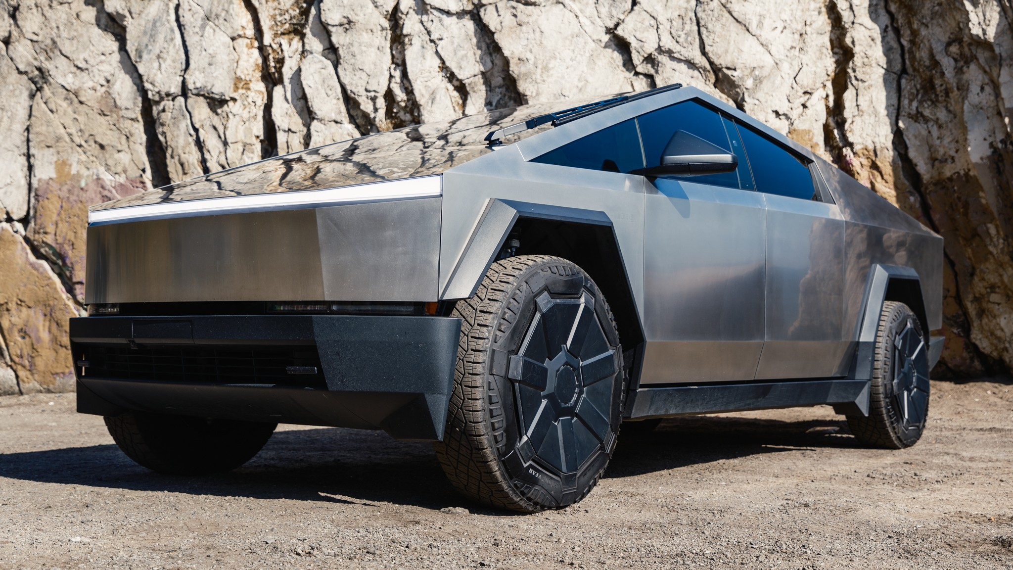 020 2024 Tesla Cyberbeast