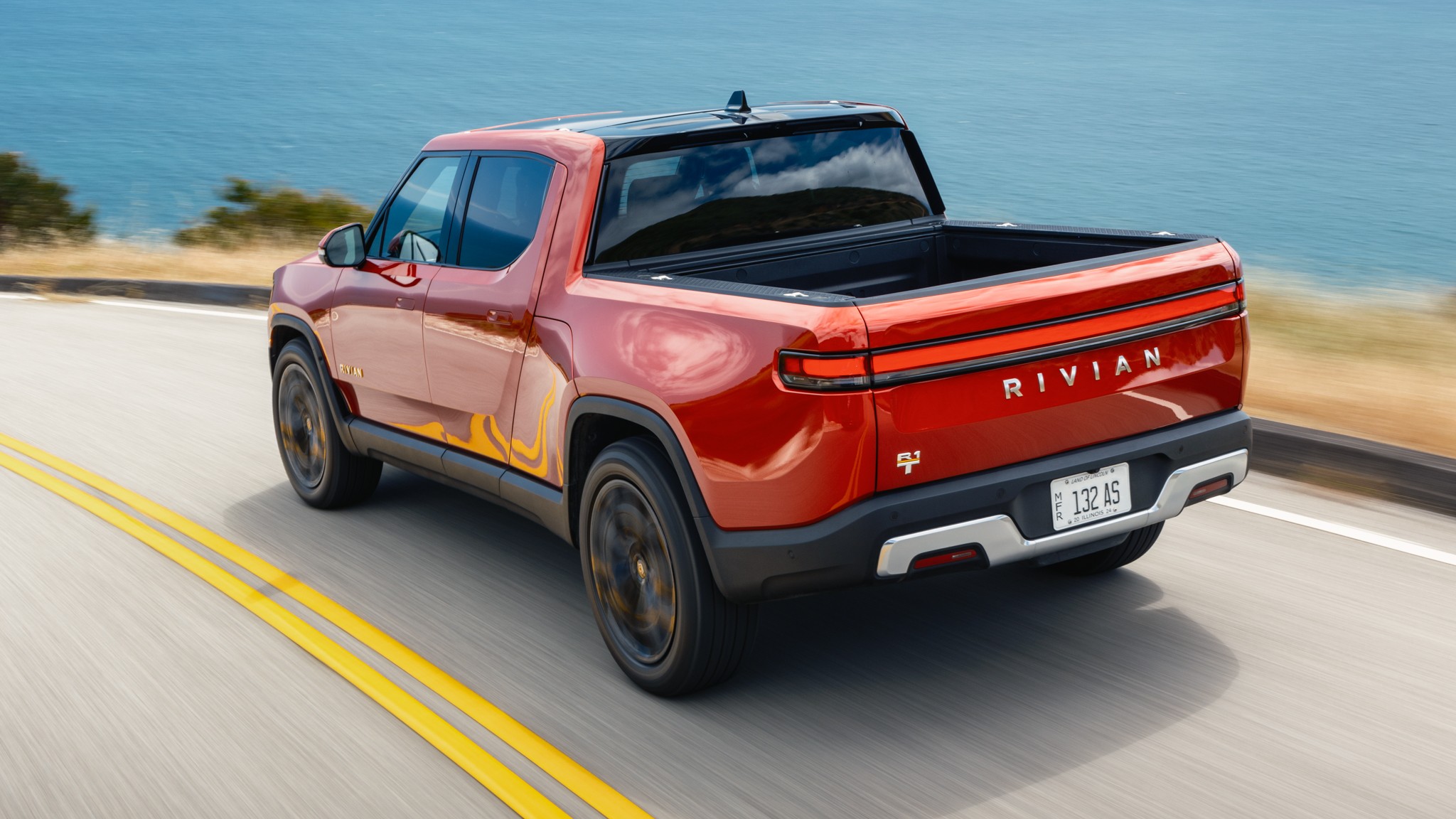 006 2024 Rivian R1T
