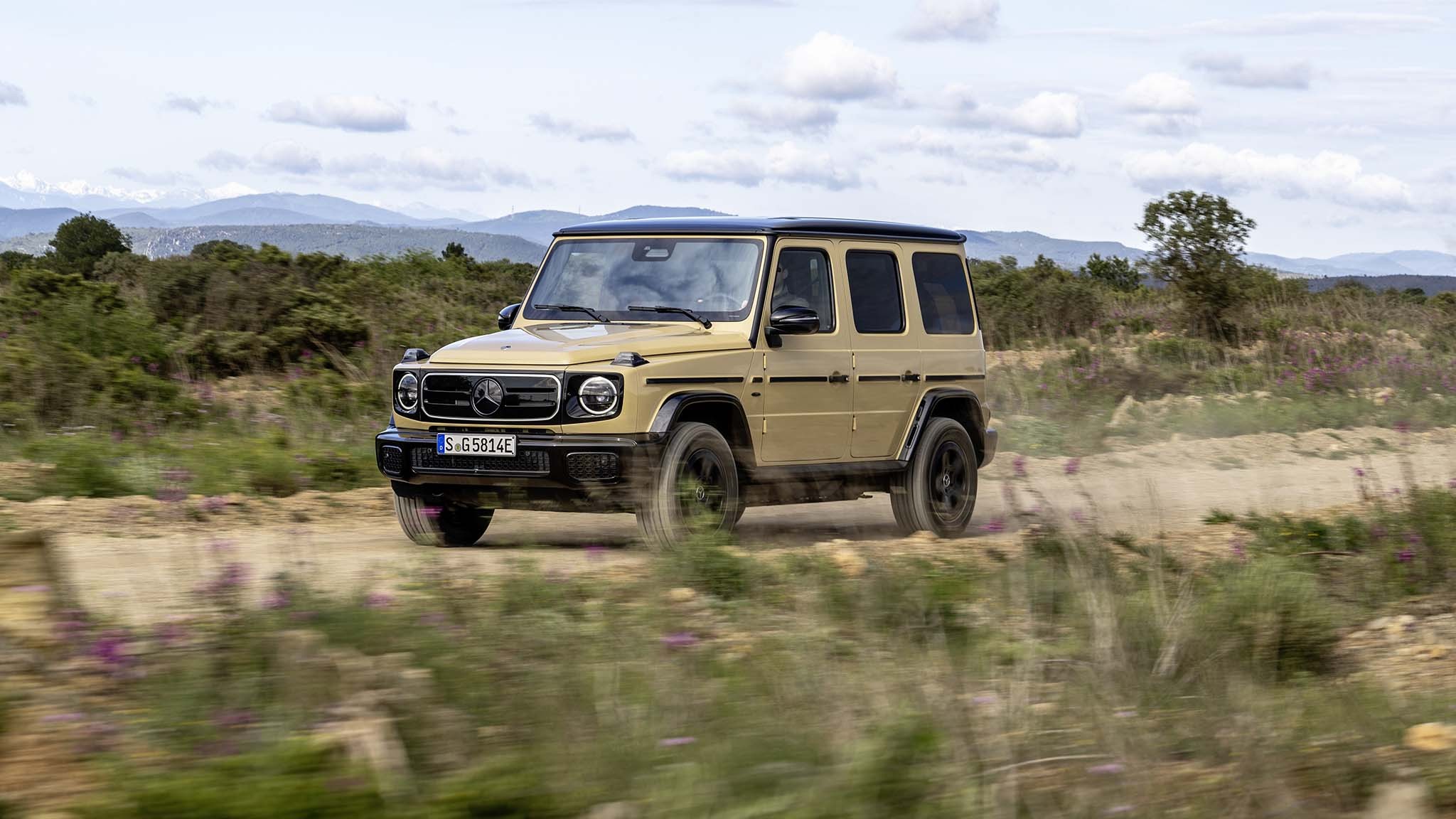 008 2025 mercedes benz g580 electric first drive in motion
