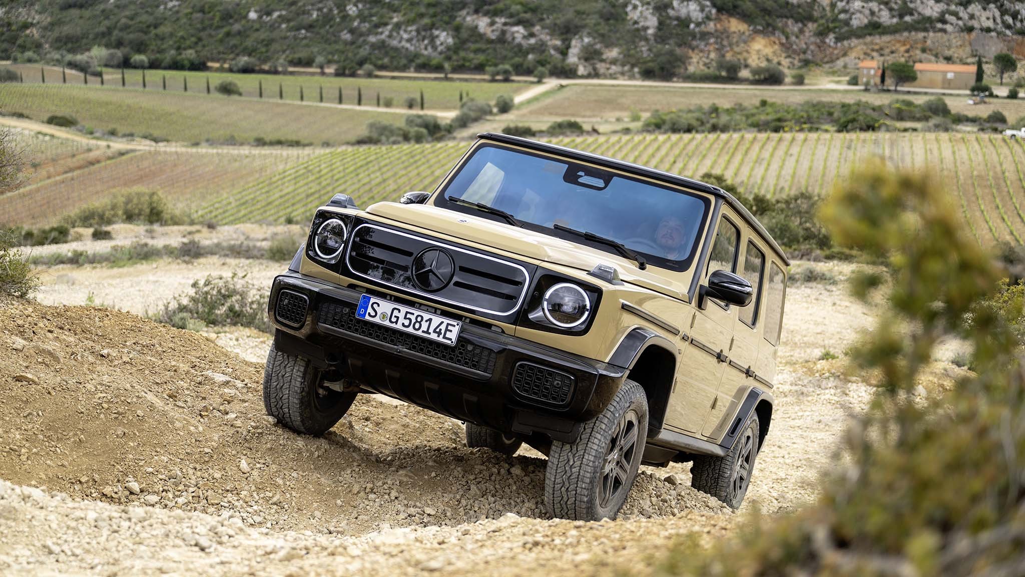 016 2025 mercedes benz g580 electric first drive
