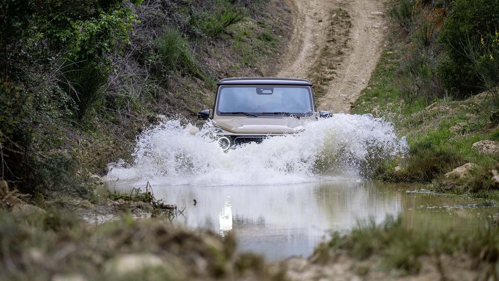 022 2025 mercedes benz g580 electric first drive