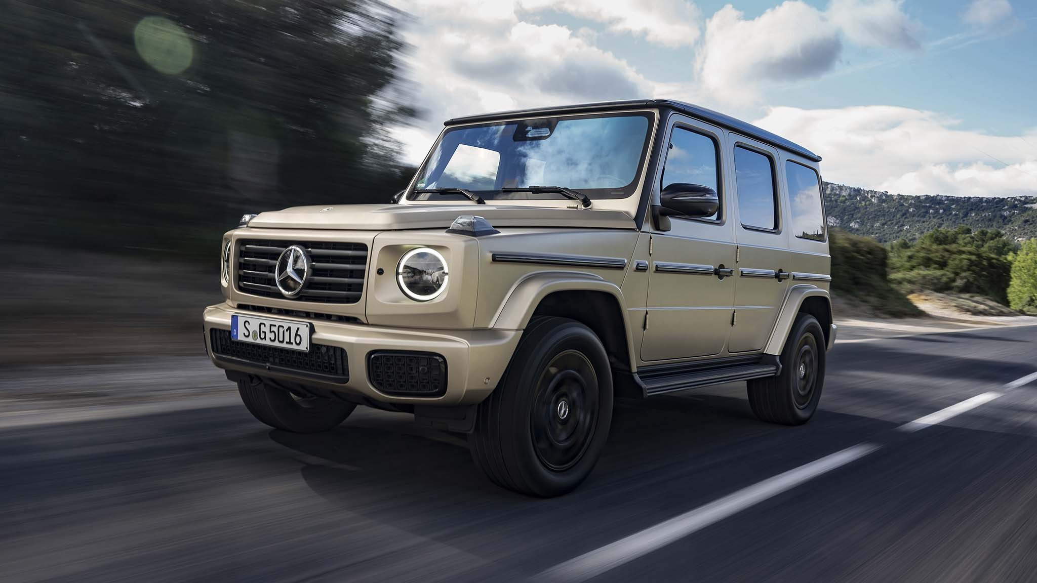 004 2025 mercedes benz g550 first drive