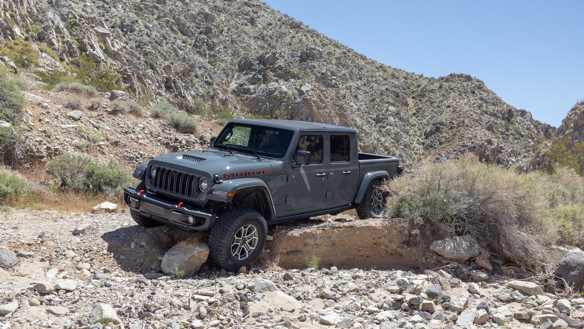 007 2024 Jeep Gladiator Mojave