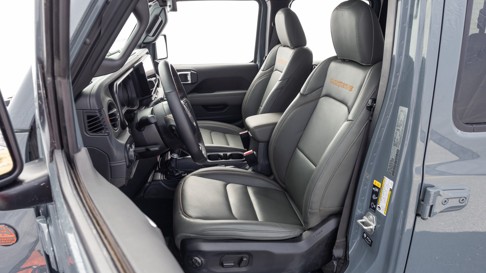 034 2024 Jeep Gladiator Mojave driver seat